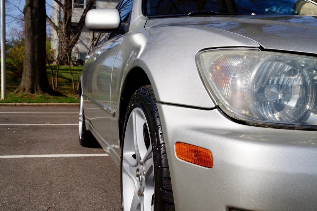 2003 Lexus IS 1st Gen - Image 17 of 31