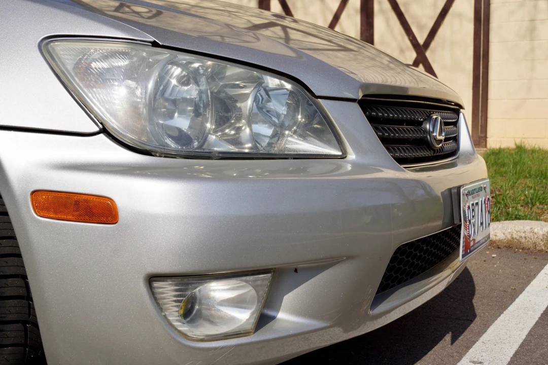 2003 Lexus IS 1st Gen - Image 18 of 31