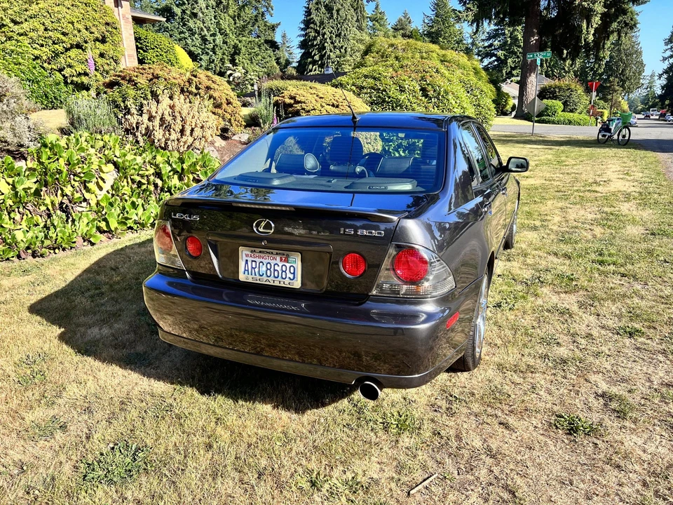 2003 Lexus IS 1st Gen - Image 26 of 31