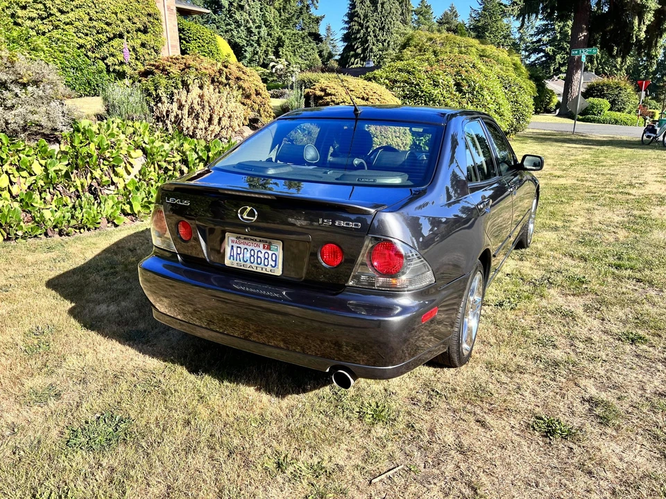 2003 Lexus IS 1st Gen - Image 27 of 31