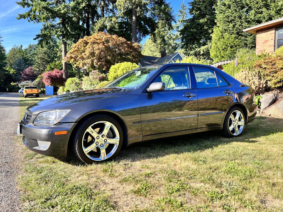 2003 Lexus IS 1st Gen - Image 6 of 31
