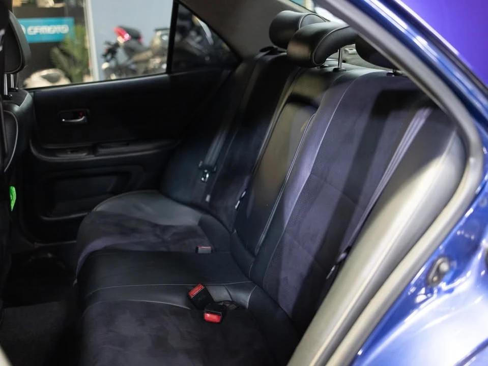 2003 Lexus IS 1st Gen - Image 12 of 20