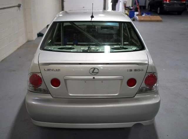 2003 Lexus IS 1st Gen - Image 7 of 21