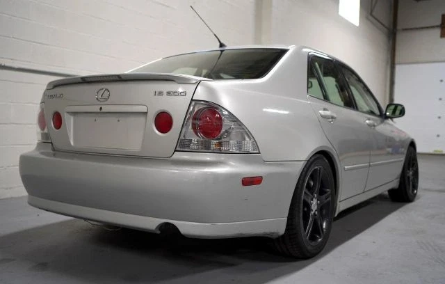 2003 Lexus IS 1st Gen - Image 4 of 21