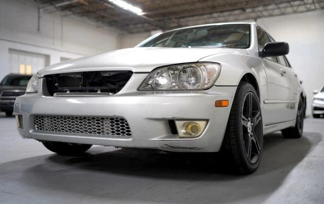 2003 Lexus IS 1st Gen - Image 12 of 21