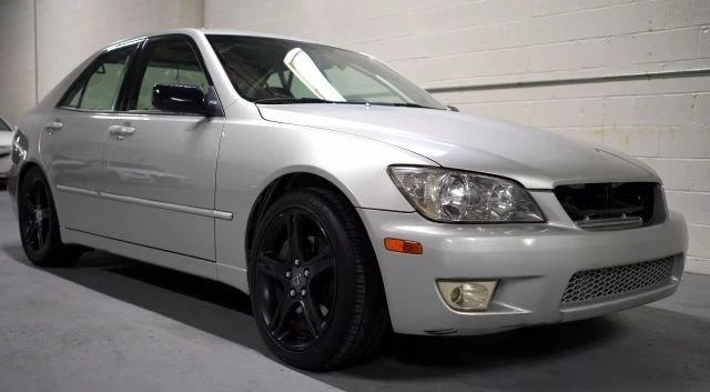 2003 Lexus IS 1st Gen - Image 2 of 21