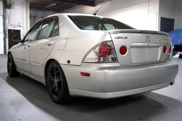 2003 Lexus IS 1st Gen - Image 9 of 21
