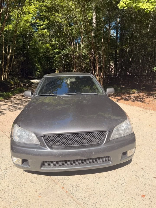 2003 Lexus IS 1st Gen - Image 4 of 6