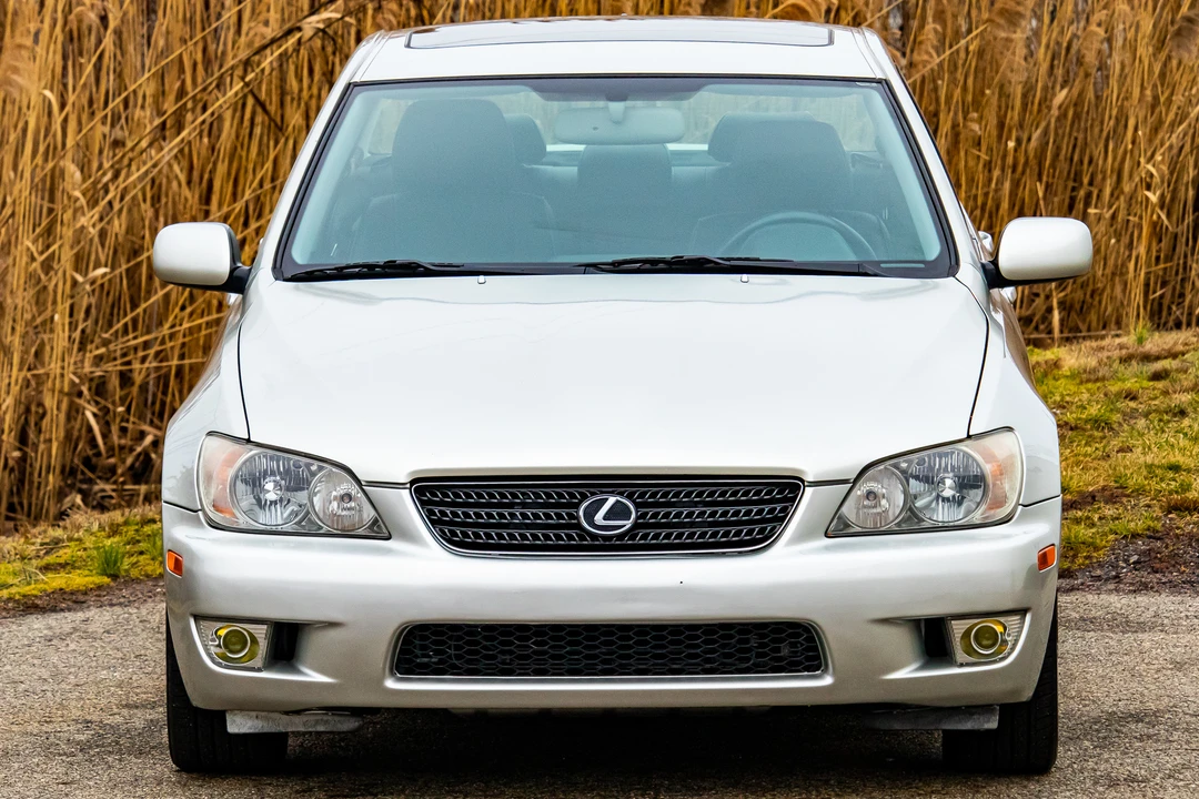 2003 Lexus IS 1st Gen - Image 6 of 31