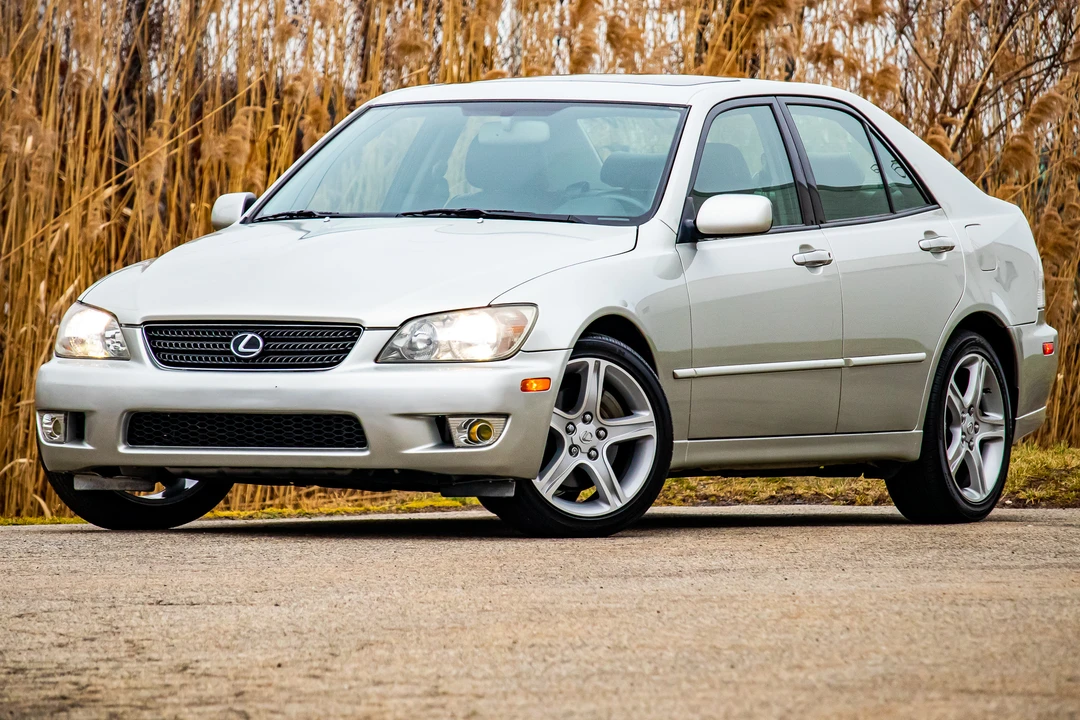2003 Lexus IS 1st Gen - Image 3 of 31