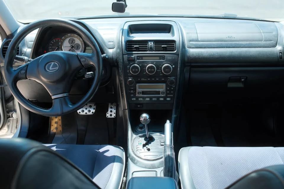 2003 Lexus IS 1st Gen - Image 8 of 13