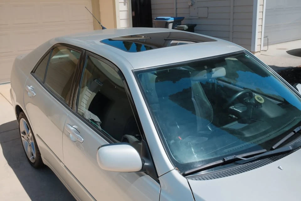 2003 Lexus IS 1st Gen - Image 7 of 13