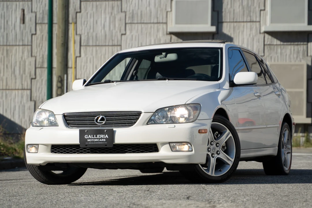 2003 Lexus IS 1st Gen - Image 2 of 31