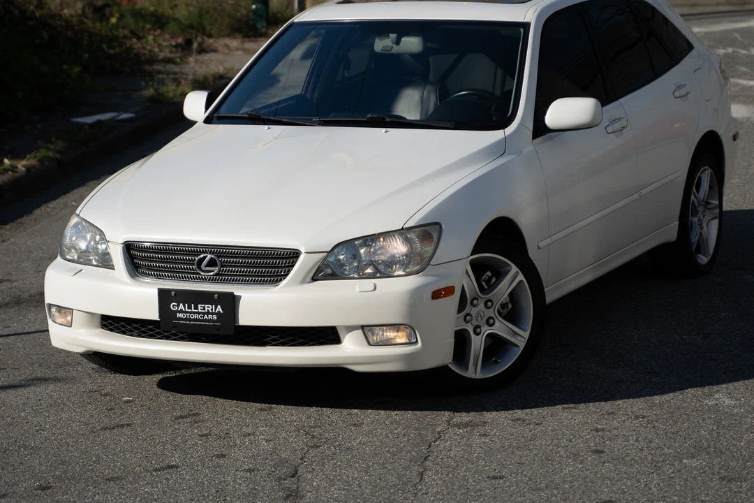 2003 Lexus IS 1st Gen - Image 6 of 31
