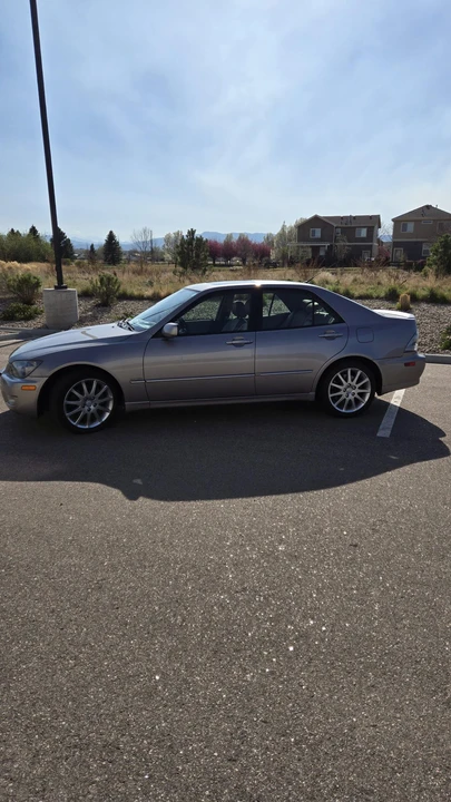 2003 Lexus IS 1st Gen - Image 3 of 31