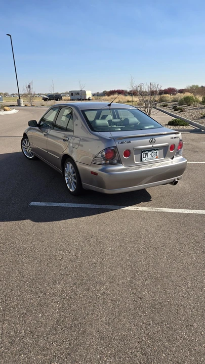 2003 Lexus IS 1st Gen - Image 5 of 31