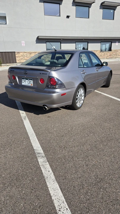 2003 Lexus IS 1st Gen - Image 8 of 31