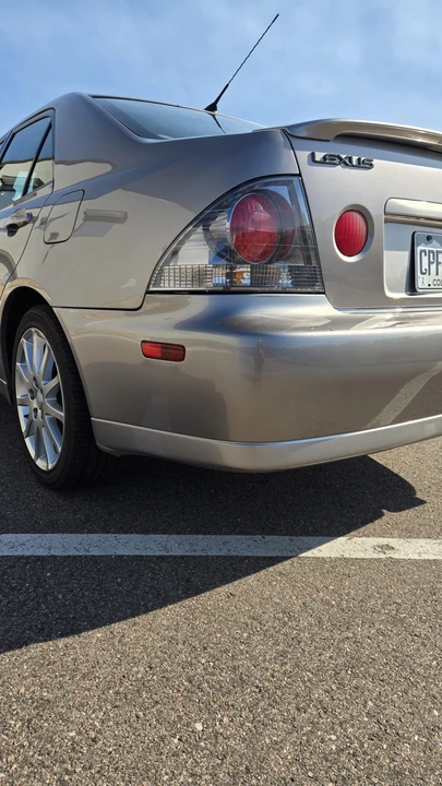 2003 Lexus IS 1st Gen - Image 21 of 31