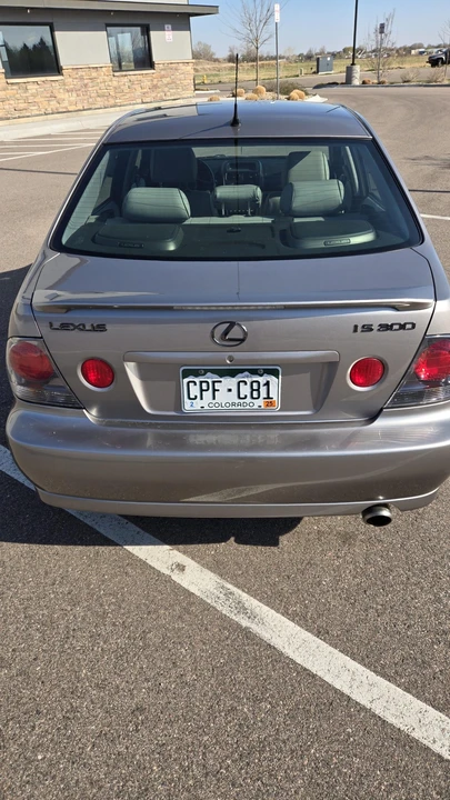 2003 Lexus IS 1st Gen - Image 26 of 31
