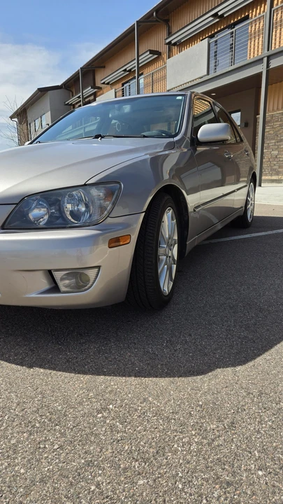 2003 Lexus IS 1st Gen - Image 18 of 31