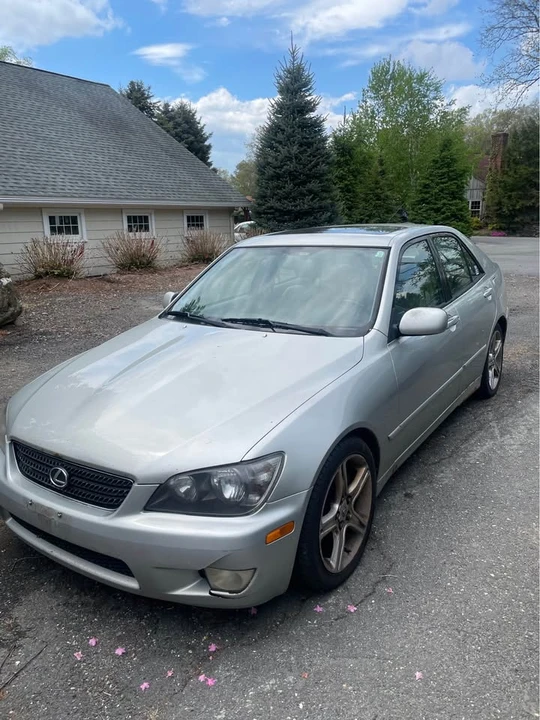 2003 Lexus IS 1st Gen - Image 2 of 7