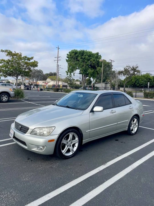 2003 Lexus IS 1st Gen - Image 2 of 14