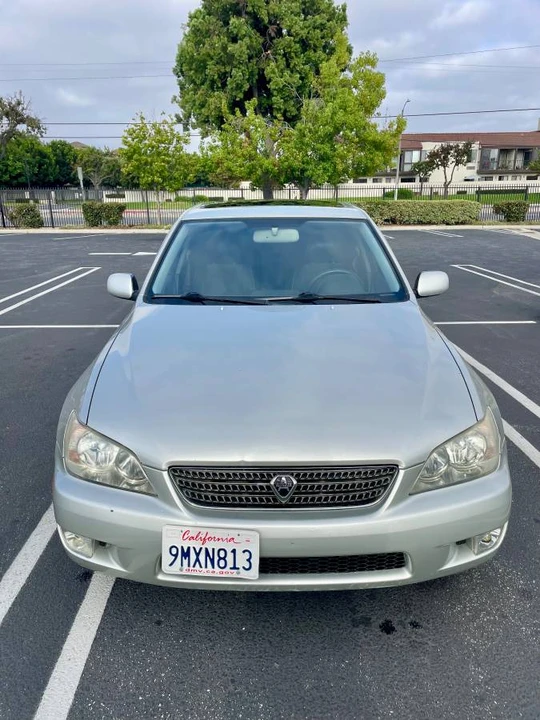 2003 Lexus IS 1st Gen - Image 5 of 14