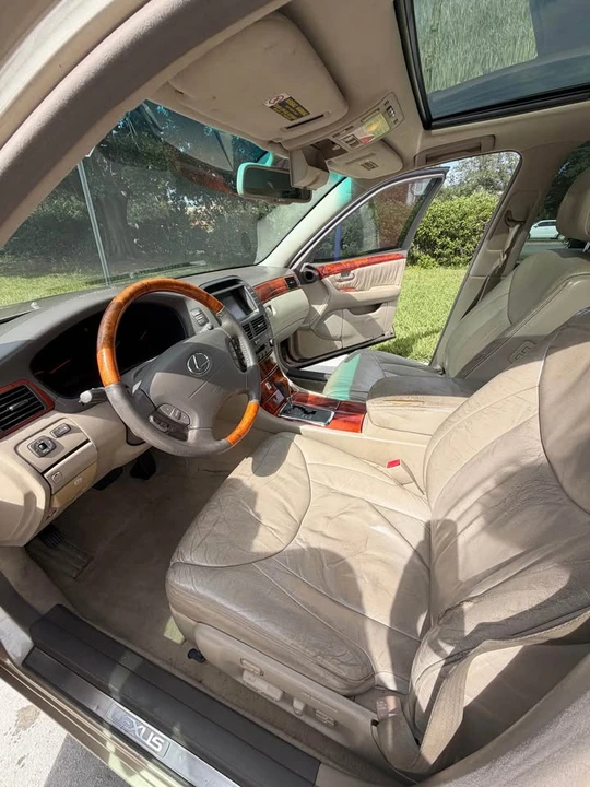 2003 Lexus LS 3rd Gen - Image 9 of 11