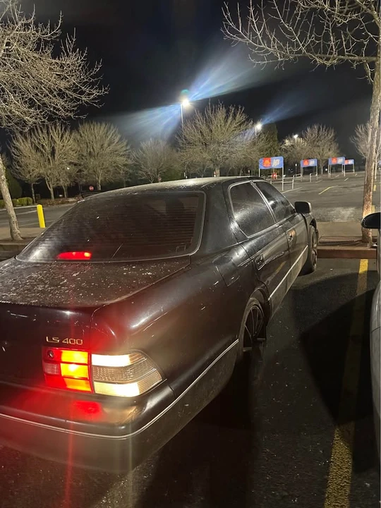 2003 Lexus LS 3rd Gen - Image 3 of 4