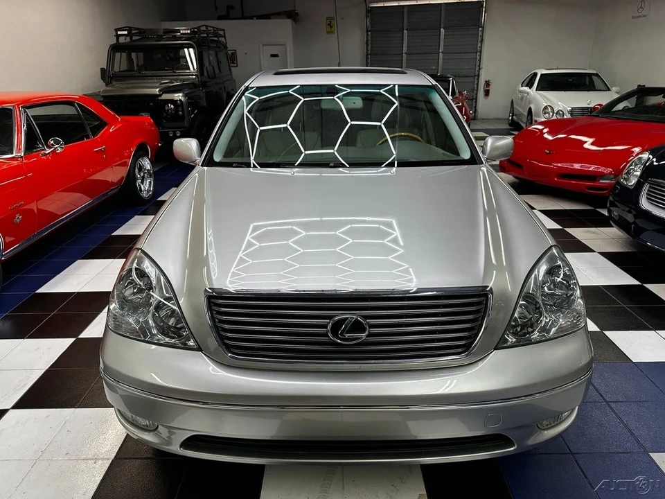 2003 Lexus LS 3rd Gen - Image 6 of 21