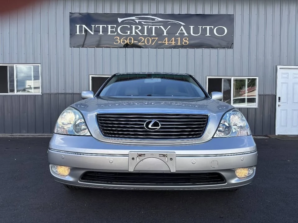 2003 Lexus LS 3rd Gen - Image 13 of 20