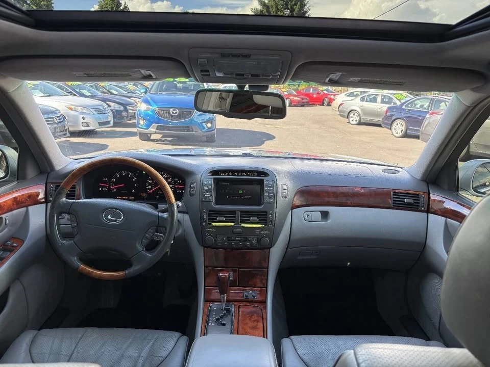 2003 Lexus LS 3rd Gen - Image 19 of 20