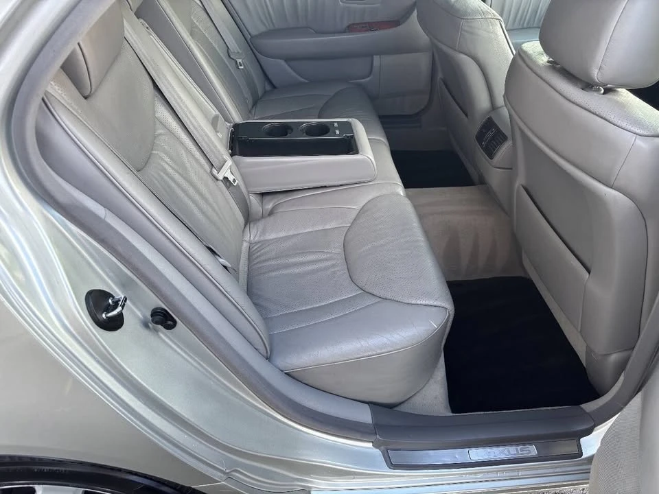 2003 Lexus LS 3rd Gen - Image 17 of 20