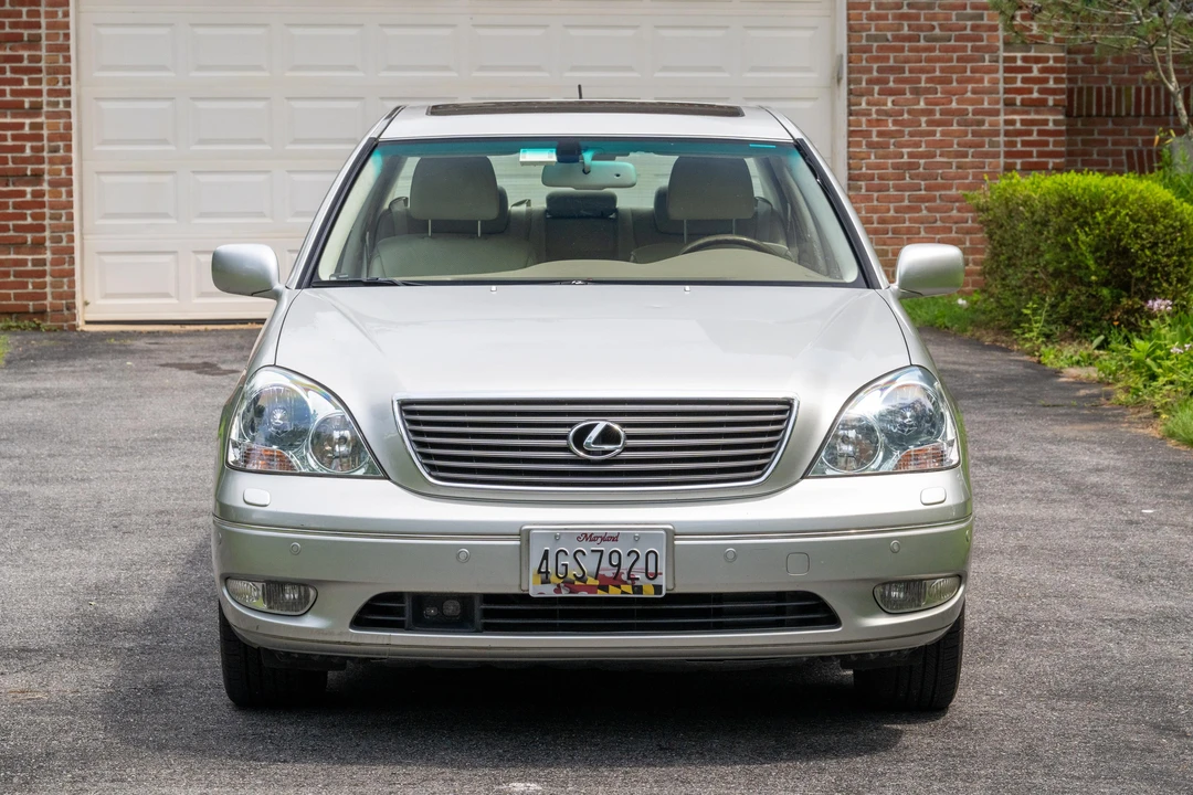 2003 Lexus LS 3rd Gen - Image 2 of 31