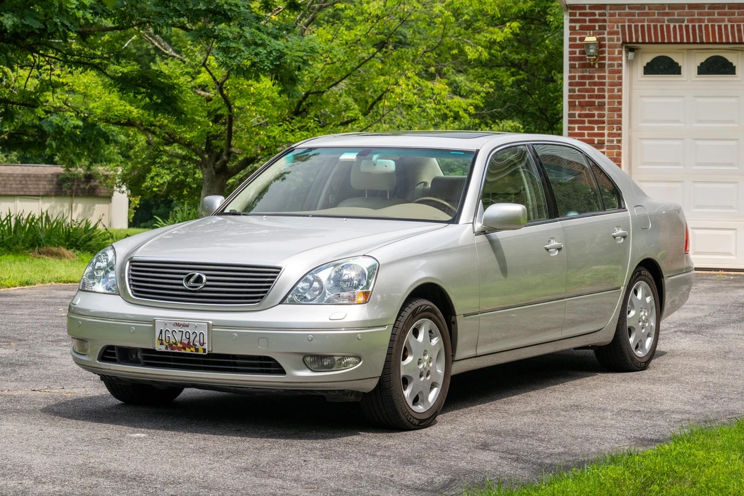 2003 Lexus LS 3rd Gen - Image 7 of 31