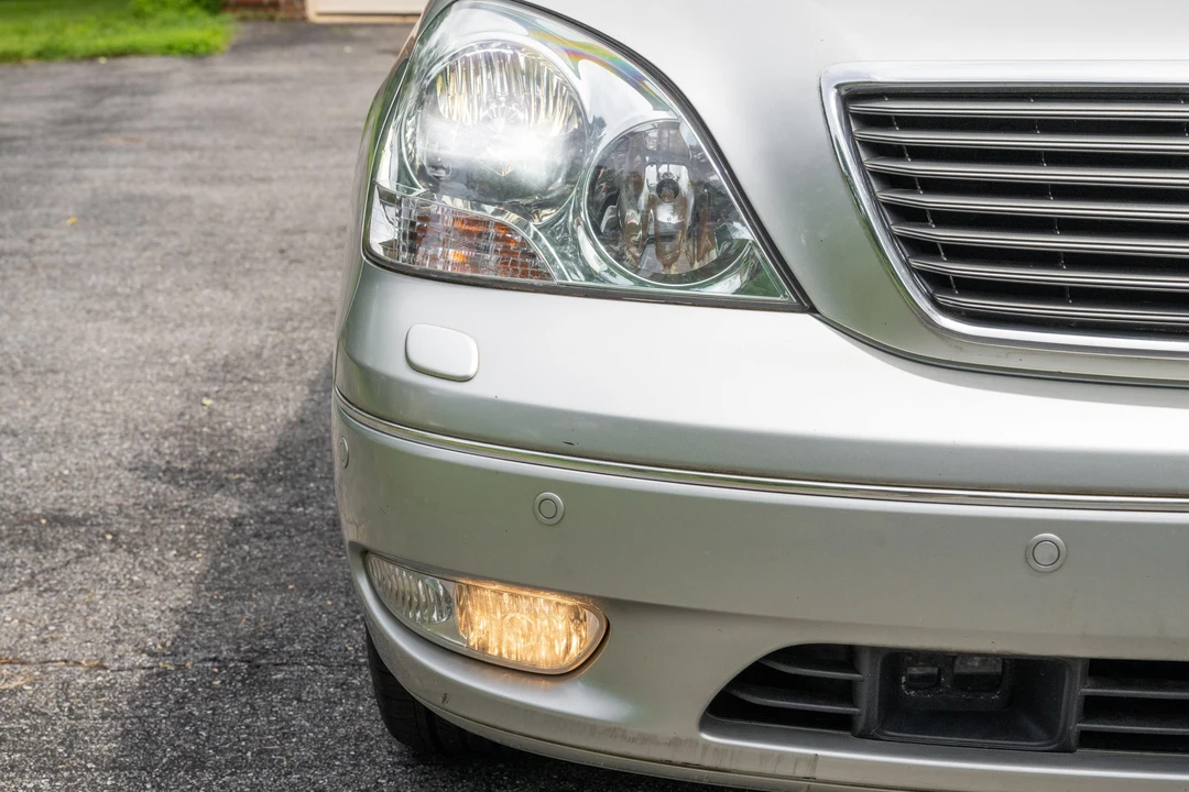 2003 Lexus LS 3rd Gen - Image 16 of 31