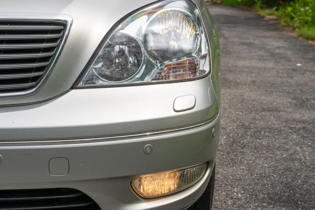 2003 Lexus LS 3rd Gen - Image 17 of 31