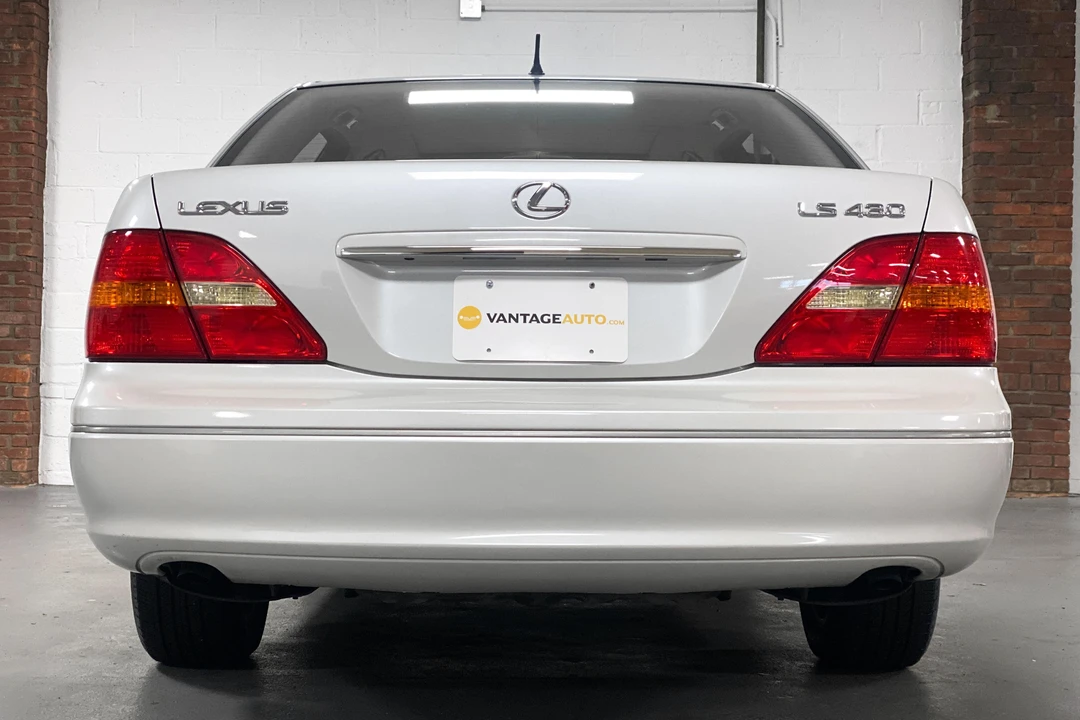 2003 Lexus LS 3rd Gen - Image 5 of 31
