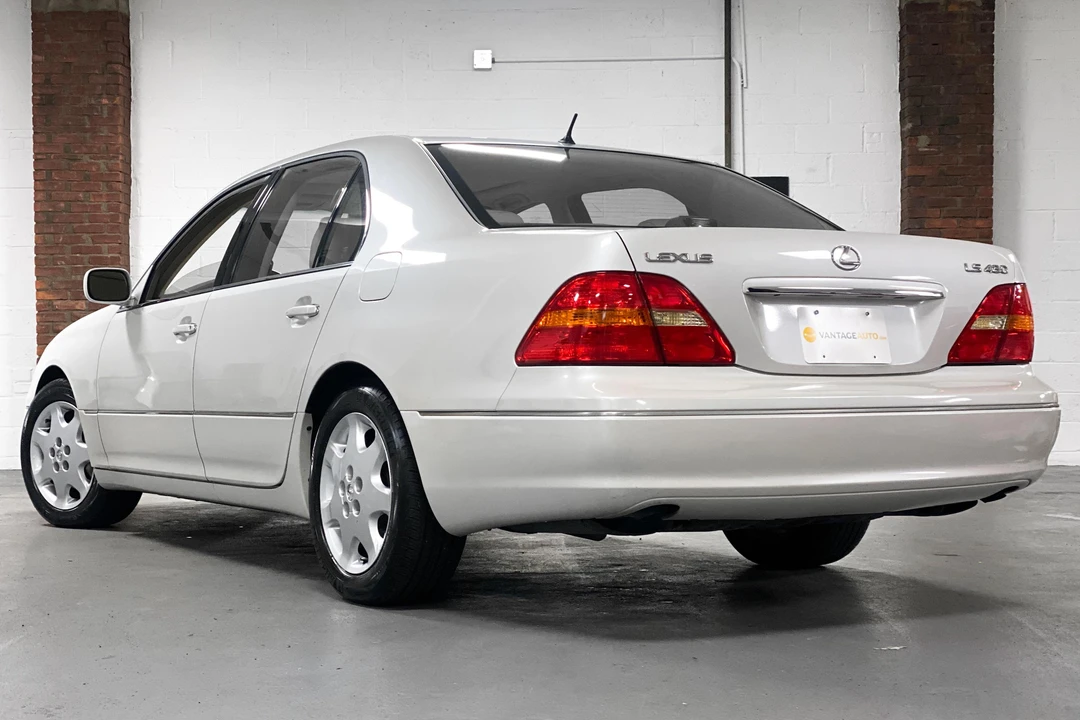 2003 Lexus LS 3rd Gen - Image 4 of 31