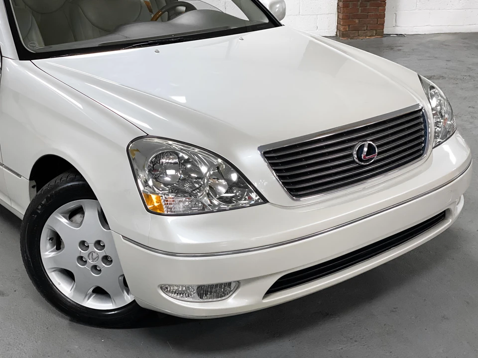 2003 Lexus LS 3rd Gen - Image 13 of 31