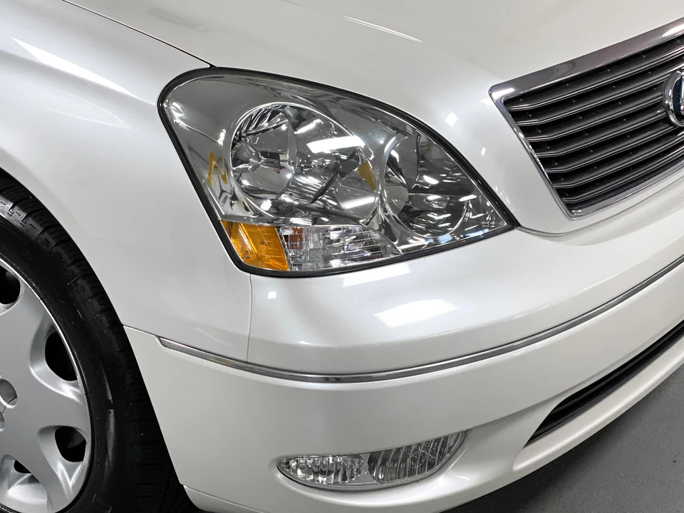 2003 Lexus LS 3rd Gen - Image 14 of 31