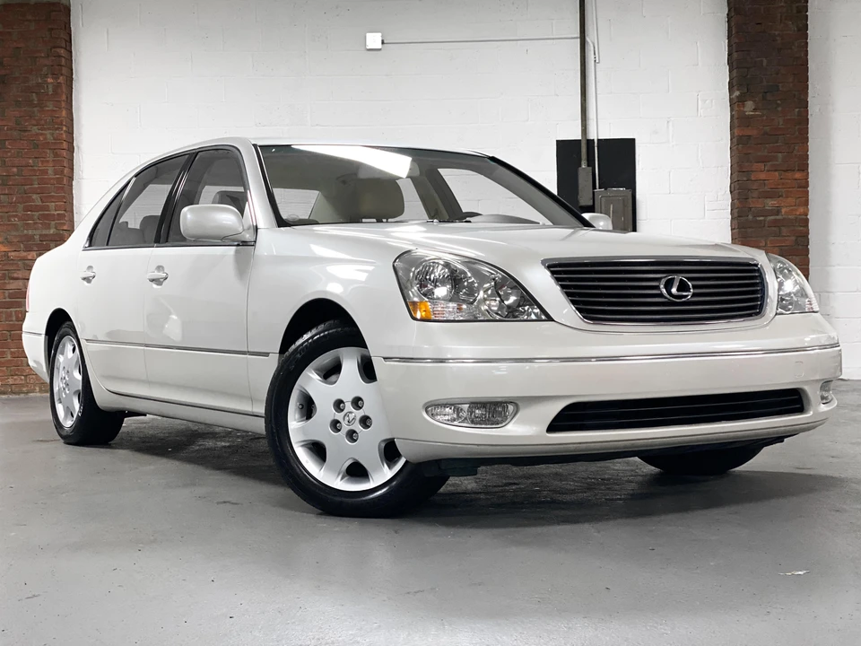 2003 Lexus LS 3rd Gen - Image 11 of 31