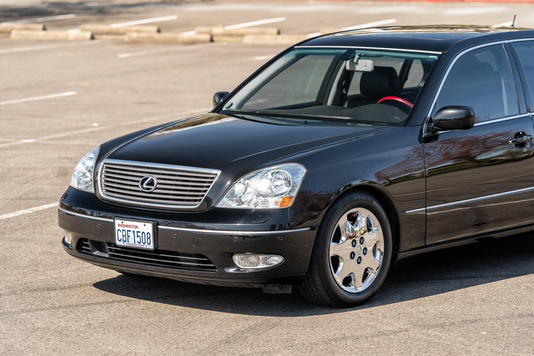 2003 Lexus LS 3rd Gen - Image 14 of 31