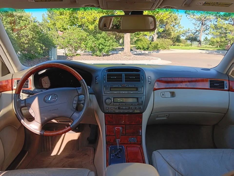 2003 Lexus LS 3rd Gen - Image 6 of 13