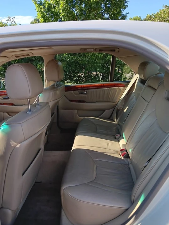 2003 Lexus LS 3rd Gen - Image 3 of 13