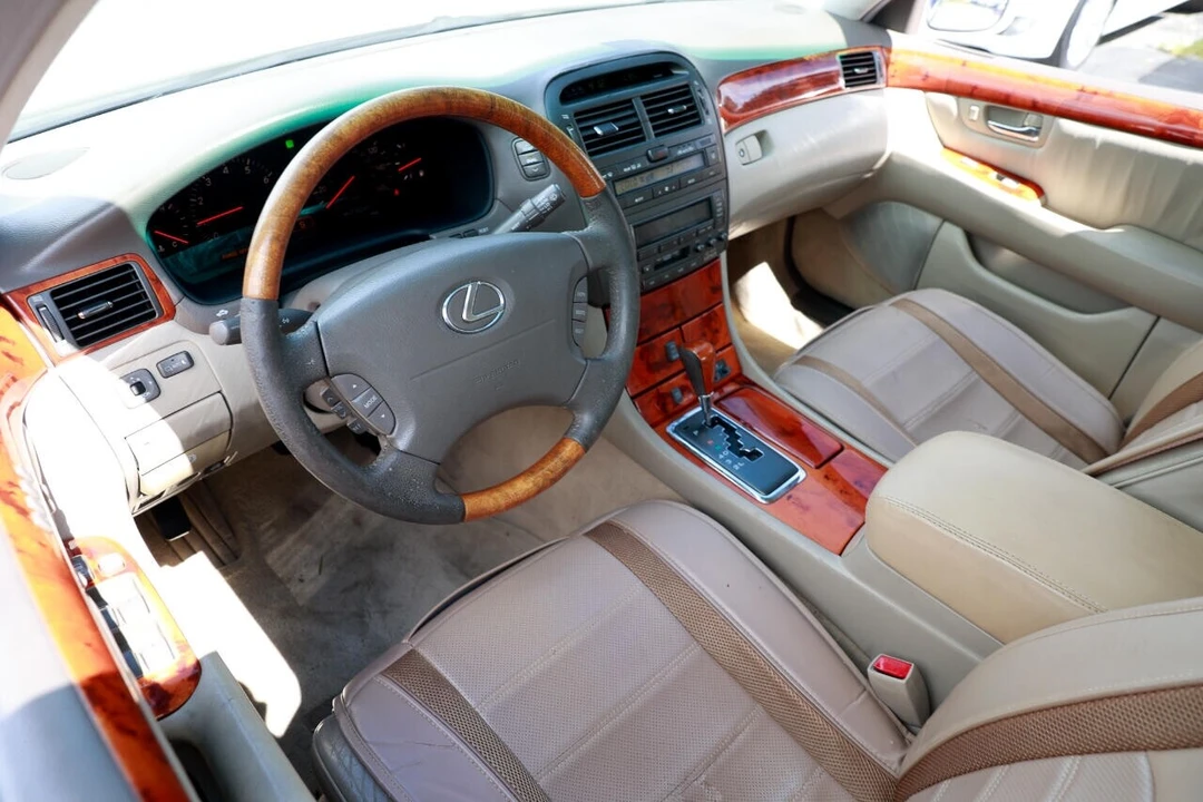 2003 Lexus LS 3rd Gen - Image 4 of 21