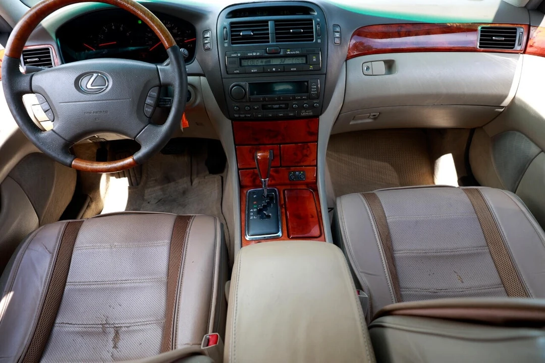 2003 Lexus LS 3rd Gen - Image 21 of 21
