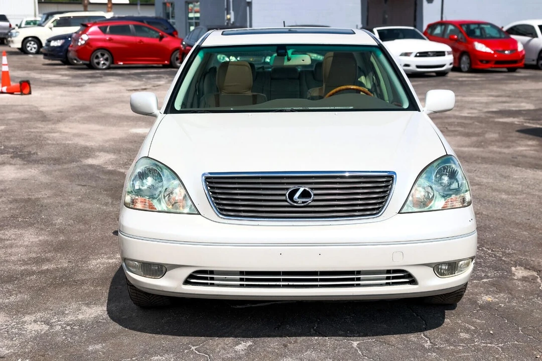 2003 Lexus LS 3rd Gen - Image 19 of 21