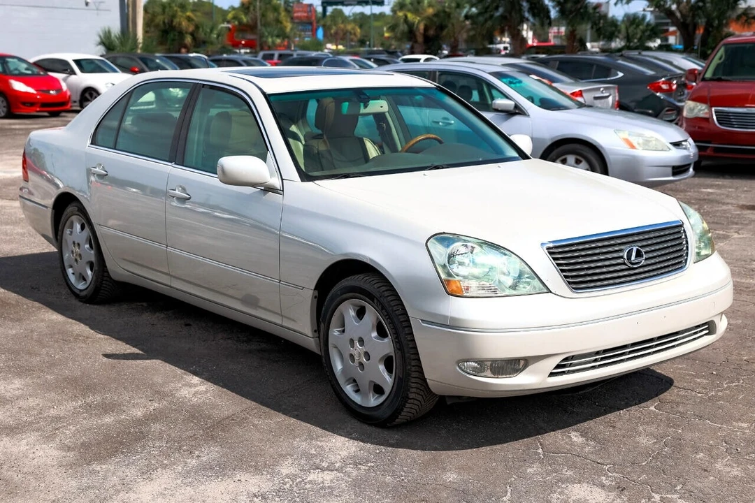 2003 Lexus LS 3rd Gen - Image 15 of 21