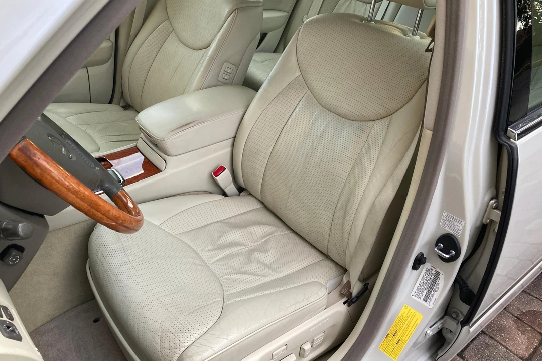 2003 Lexus LS 3rd Gen - Image 30 of 31